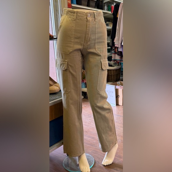 Zara Beige - Picture 5 of 6